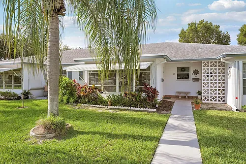 1142 Circle Ter W #C Photo 1