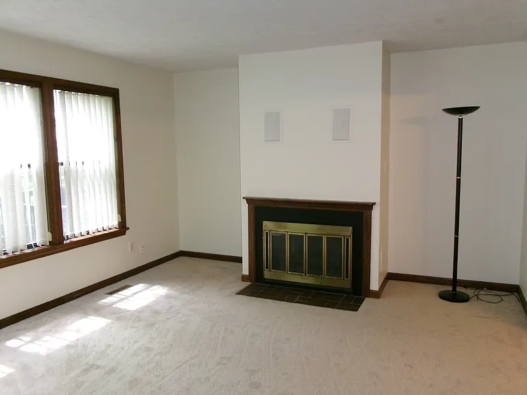 23320 Red Oak Ct #1 — Photo 2