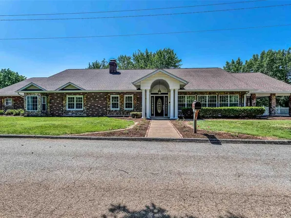 4770 Lambrich Ln, House Springs, MO 63051