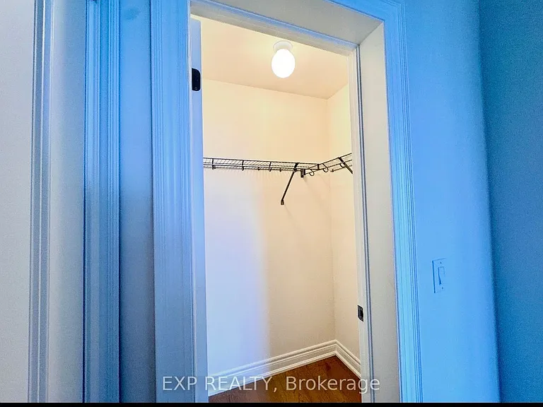 553 Vine Cliff Blvd #MAIN — Photo 4