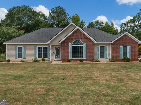 109 W Greenwich Cir, Lagrange, GA 30241