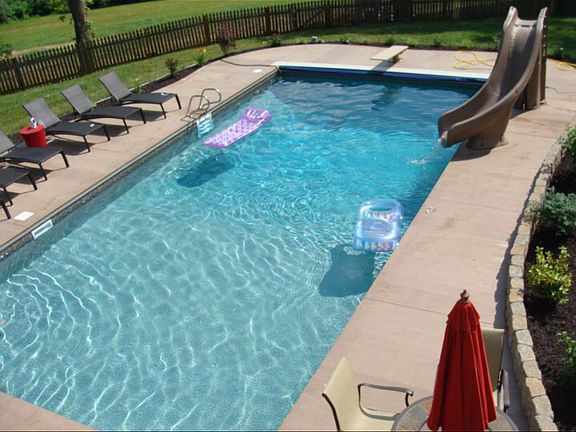 2nd image of 601 Brentwood Est