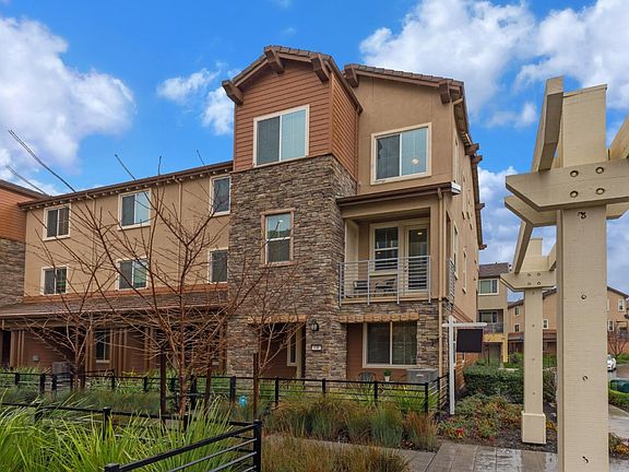 2nd image of 648 Night Jasmine Ct