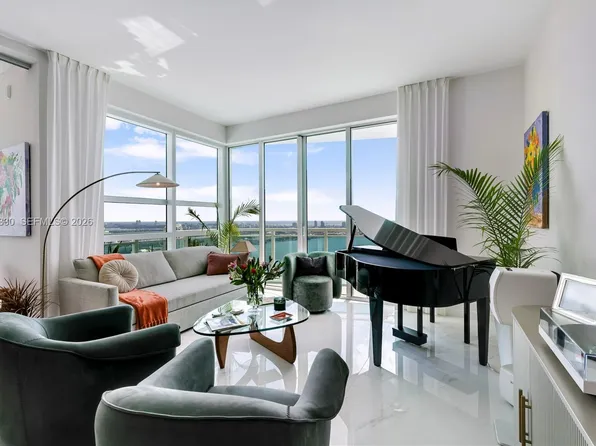950 Brickell Bay Dr APT 5210, Miami, FL 33131