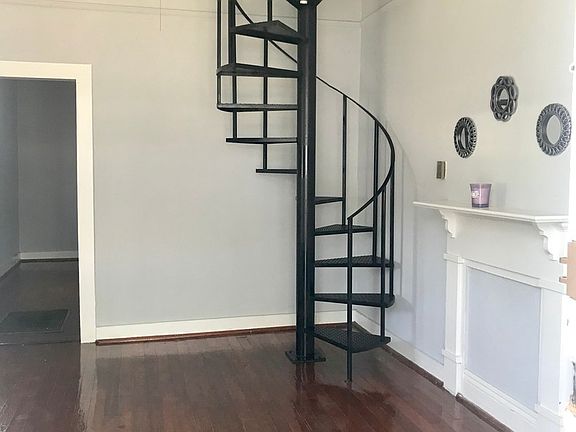 3rd image of 823-25 Jena St #825