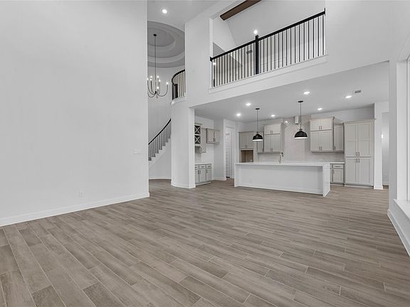 3rd image of 1523 Timber Woods Dr