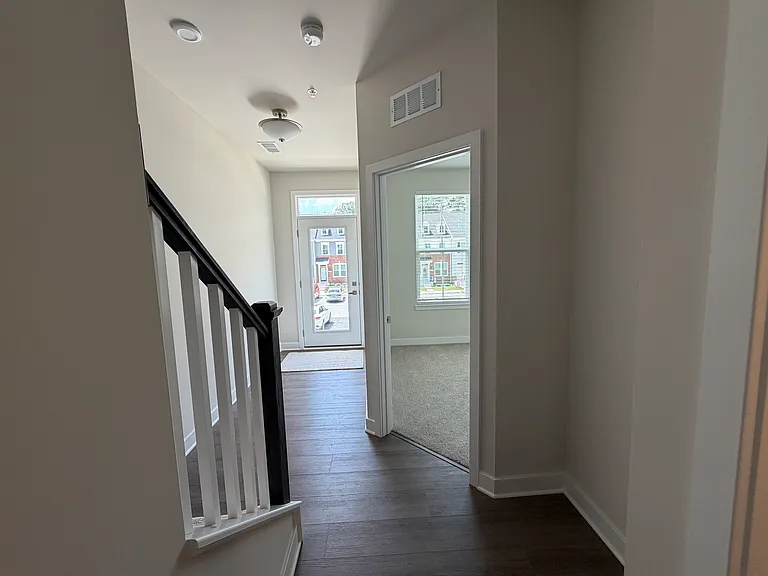 145 Spring Gate Ln — Photo 22