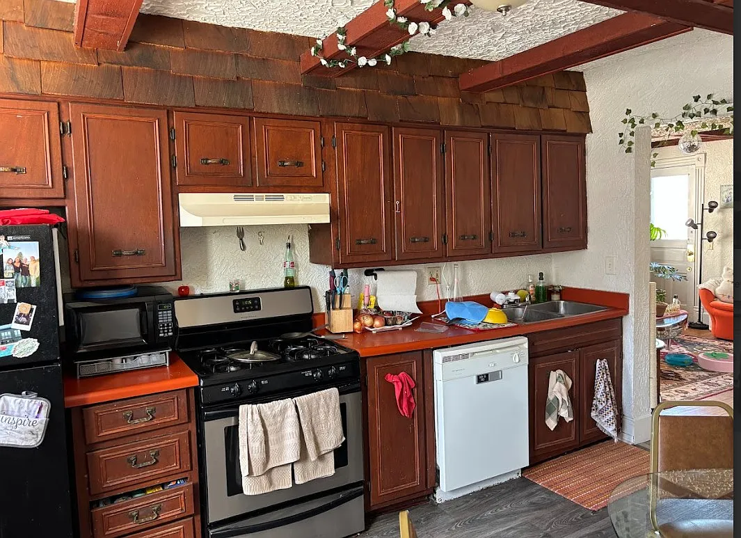 138 N Hancock St — Photo 4
