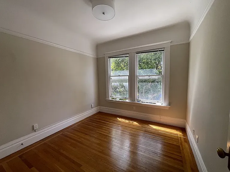 1308 Haight St — Photo 8