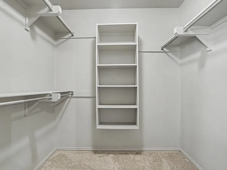 412 N Forest Ridge Blvd — Photo 25
