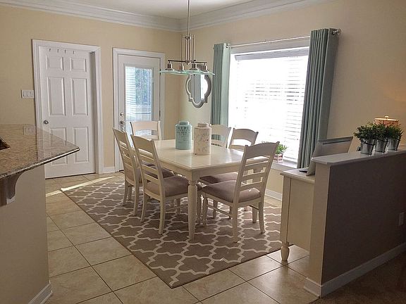 Eat in Kitchen