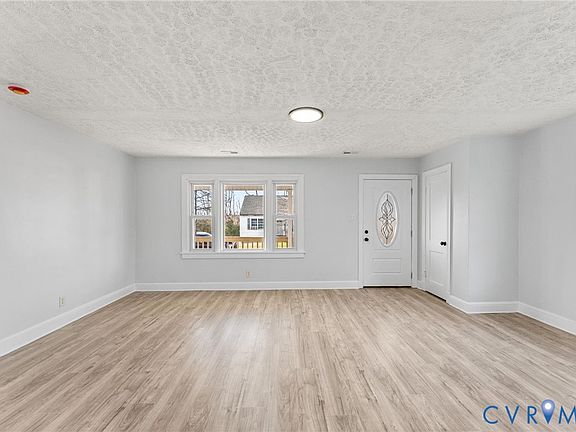 3rd image of 352 3rd St
