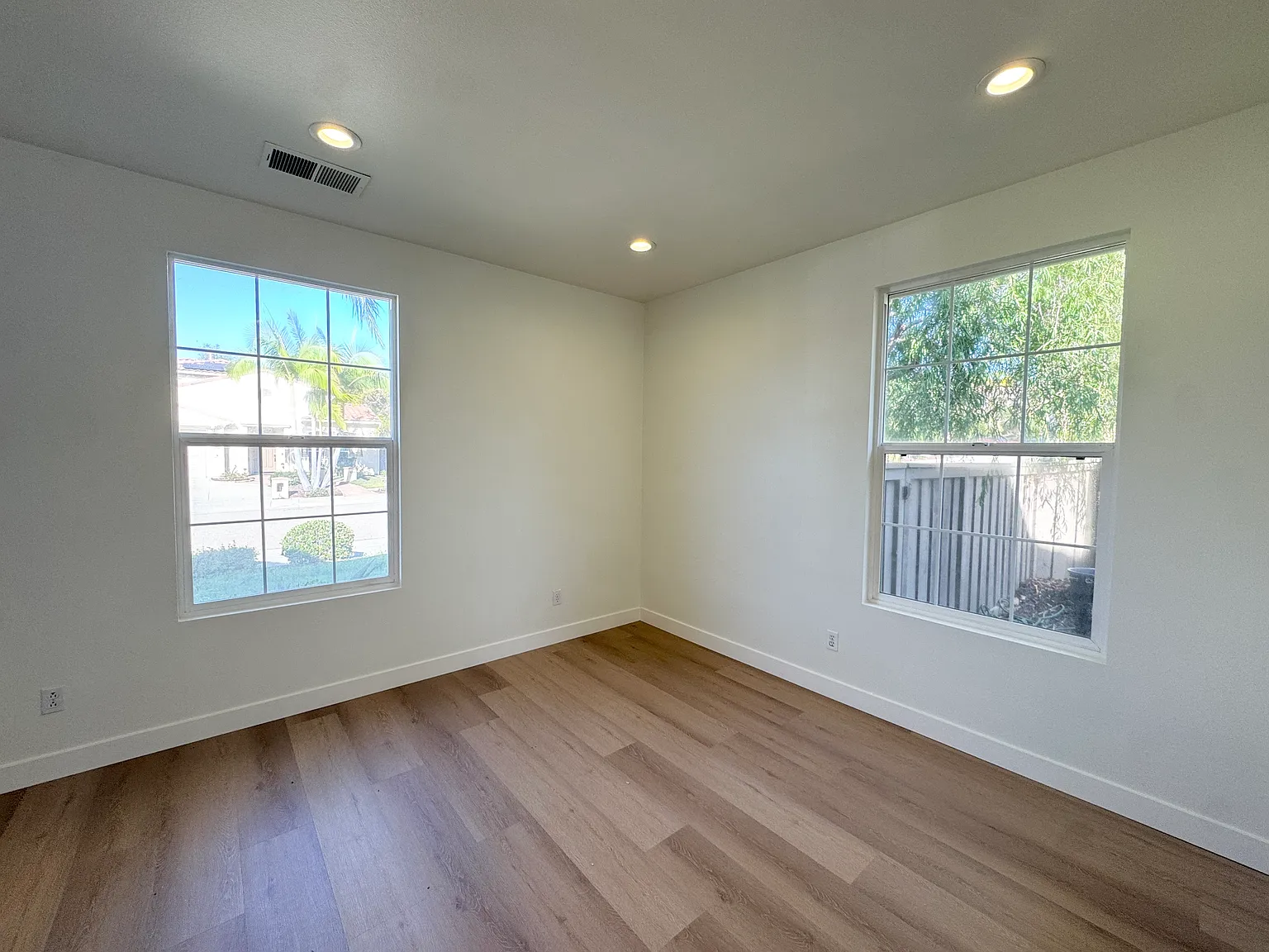 5 bed, 3.5 bath, 3408 sqft, $6,000 — Photo 3