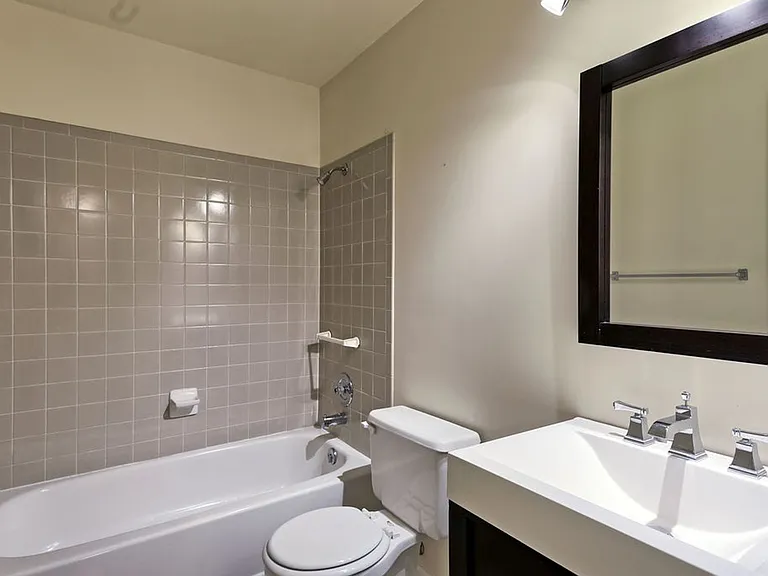 1601 W Swallow Rd #1G — Photo 15