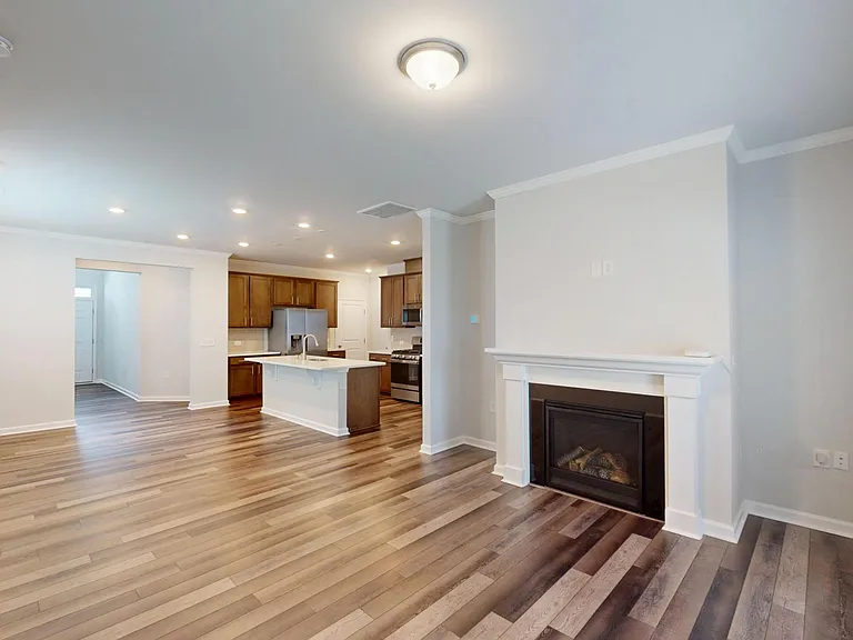 1631 Chestnut Tree Dr — Photo 6