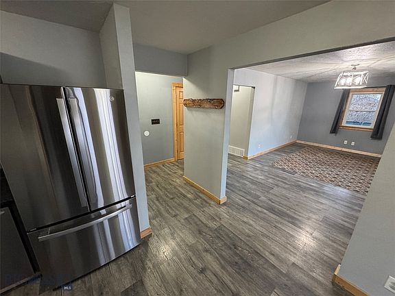 5th image of 1902 Stuart Ave
