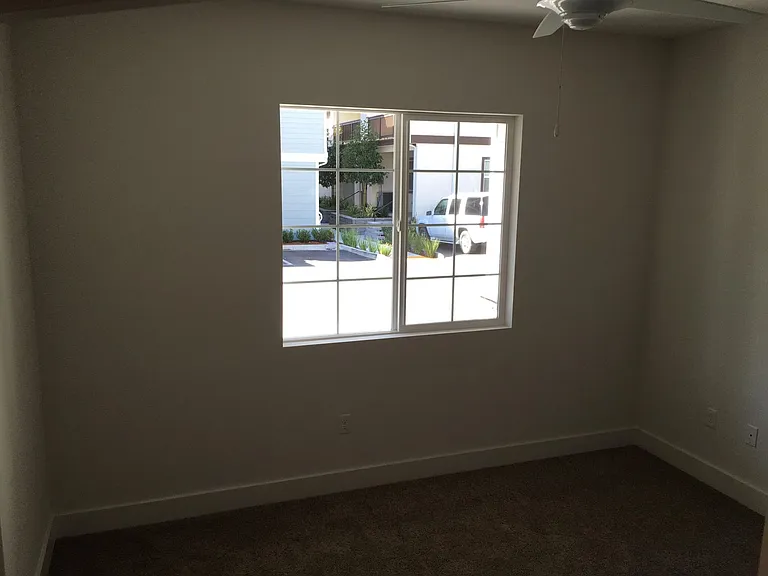 3286 Lavender Ln — Photo 6