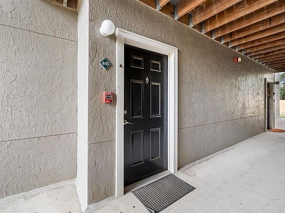 4th image of 3705 SW 27th St APT 615