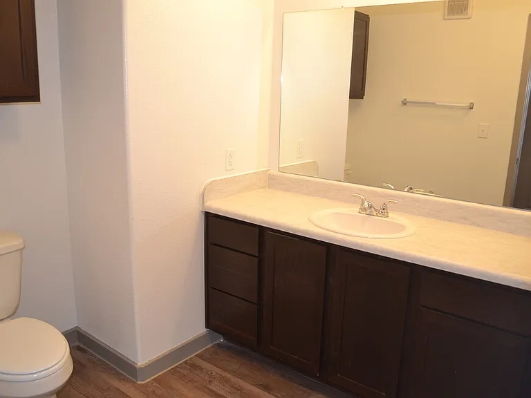 Majestic Ranch Apartment Homes — Photo 16