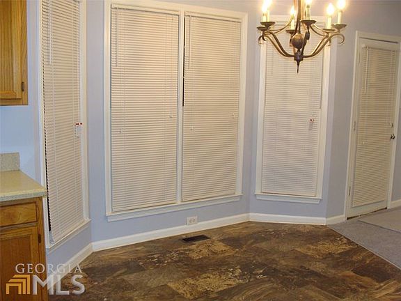 Bay window in breakfast area
