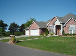12221 Whispering Pnes, Guthrie, OK 73044