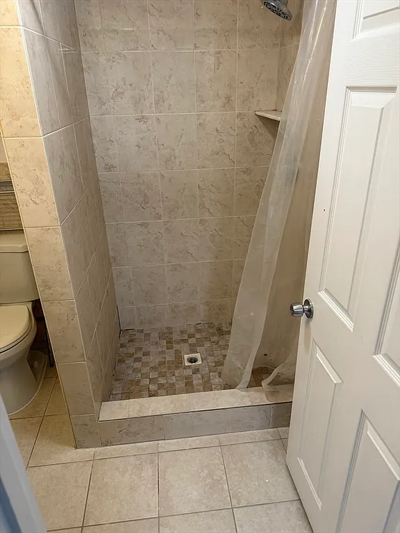 Studio, 300 sqft, $1,500 — Photo 4