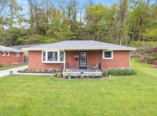 1009 Royal Ct, Cheswick, PA