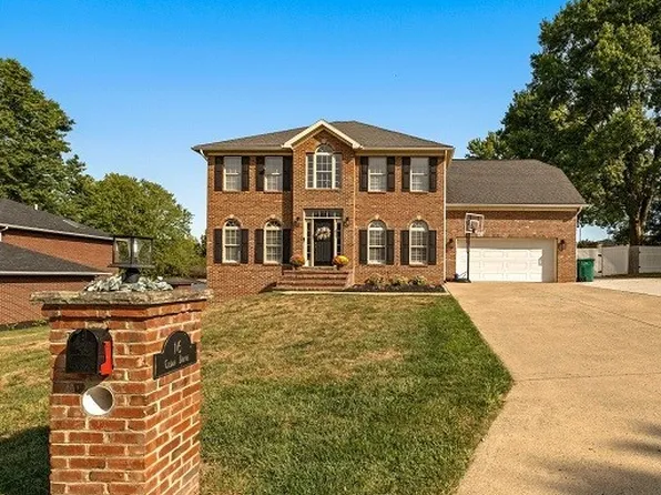 16 Cedar Dr, Hurricane, WV 25526