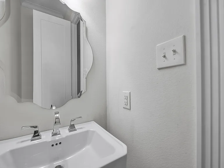 471 Stone Canyon Dr — Photo 36