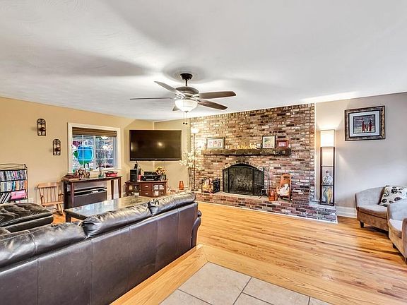 2nd image of 62 Pinehurst Ave