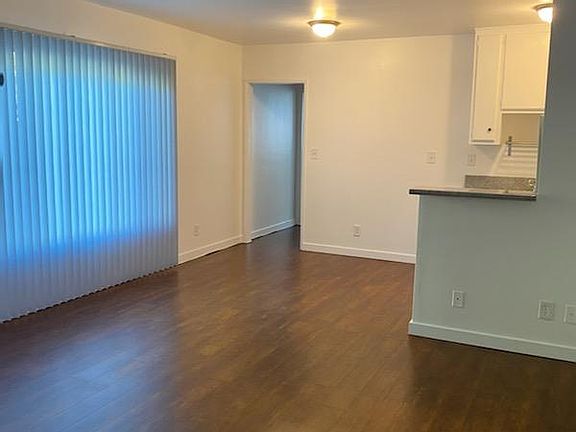 2nd image of 1310 Venice Blvd #17