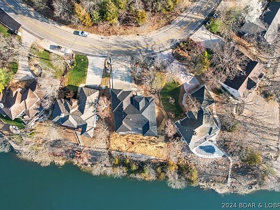 5th image of 981 Sweetwater Dr