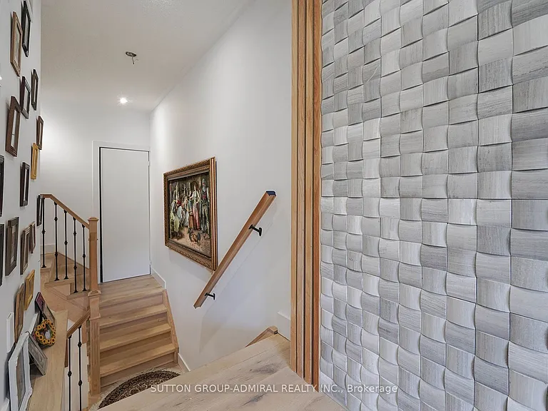 68 Addison St #2-& — Photo 20