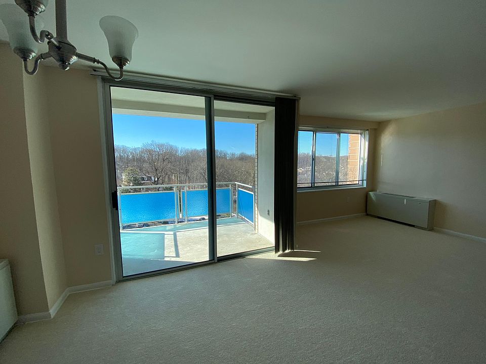 Corner unit- 909