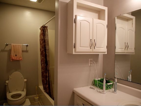 4th image of 2910 Pimlico Dr