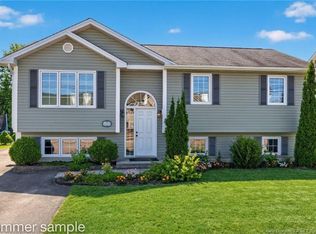 94 Falcon Dr, Moncton, NB E1G 0H7
