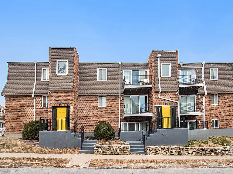 3739 Wyandotte St #116-1 — Photo 22