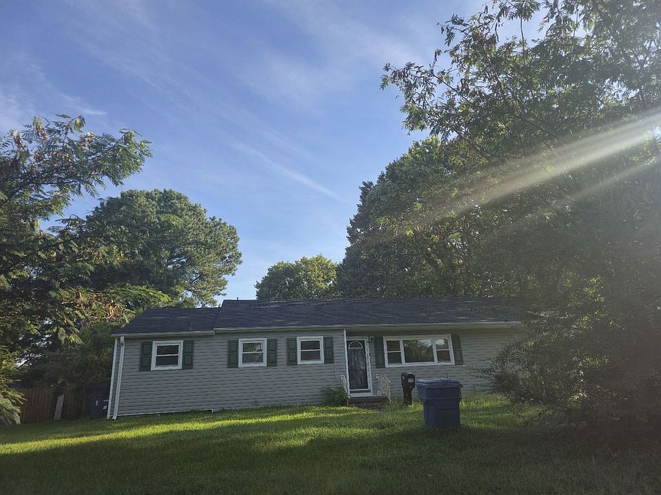 1st image of 920 Sherry Ave