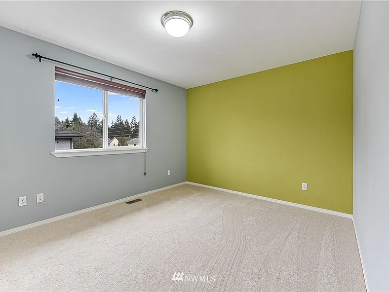 18820 35th Dr SE — Photo 12