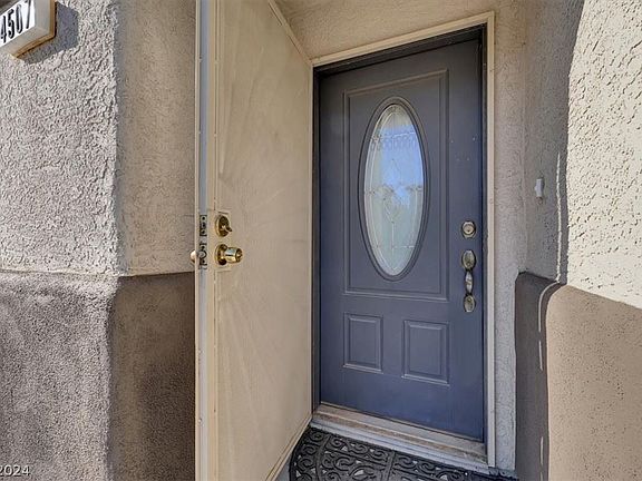 4th image of 4507 Brian Head St