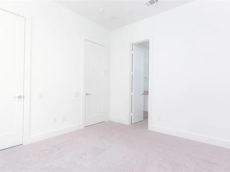 5868 E Post Oak Ln — Photo 22