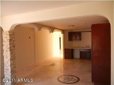 3rd image of 1051 E Arabian Dr