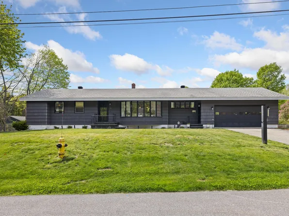 19 Promenade Avenue, Saco, ME 04072