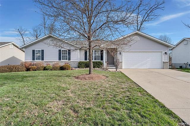 1st image of 253 Hickory Forest Dr