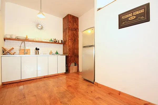 Rented by Nolita Group | media 16