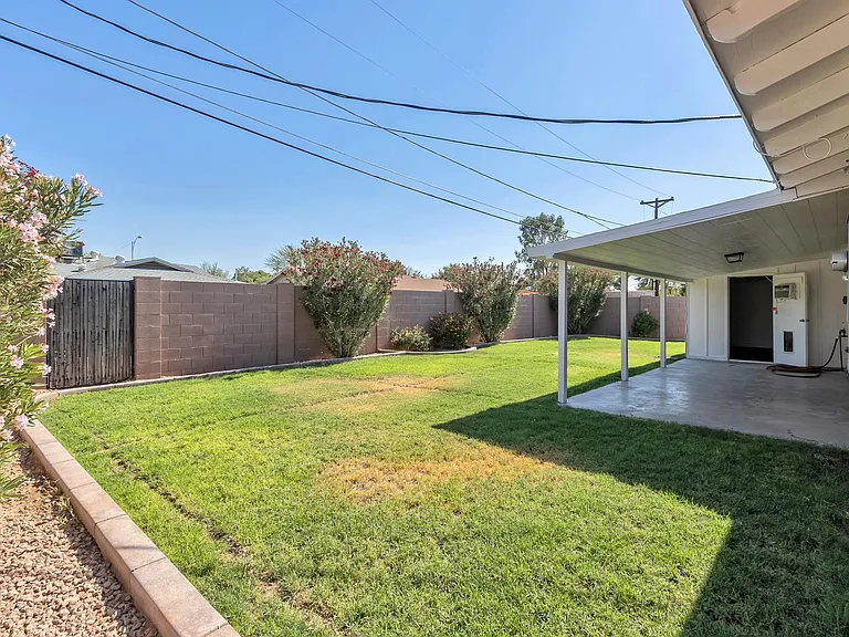 8513 E Rancho Vista Dr — Photo 22