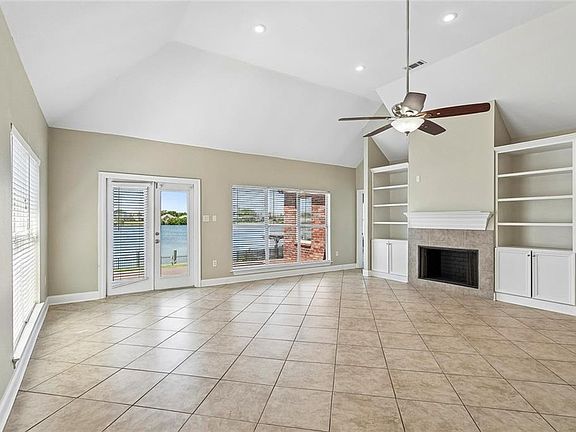 3rd image of 1455 Royal Palm Dr