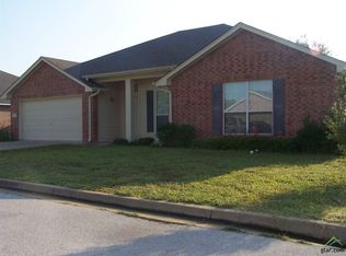 200 Amanda Ct, Whitehouse, TX 75791