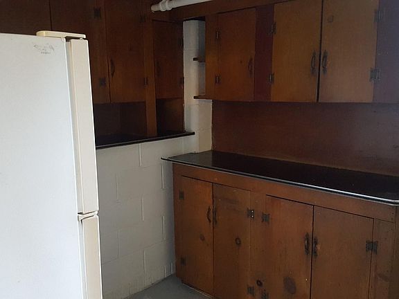 3rd image of 1401 E Richwoods Blvd