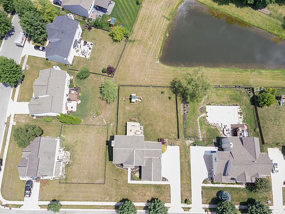 2nd image of 19058 Edwards Grove Dr